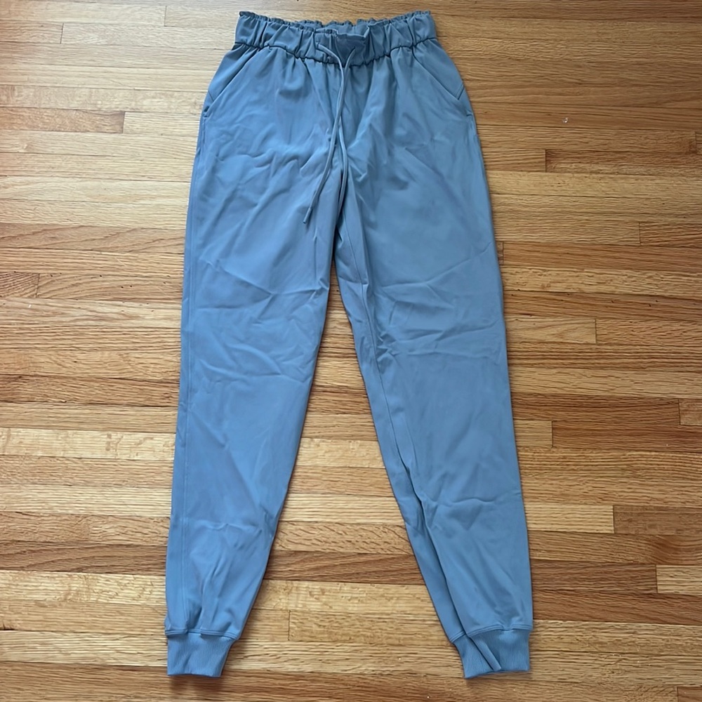 NWOT Lululemon Joggers